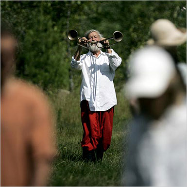 Bread and Puppet